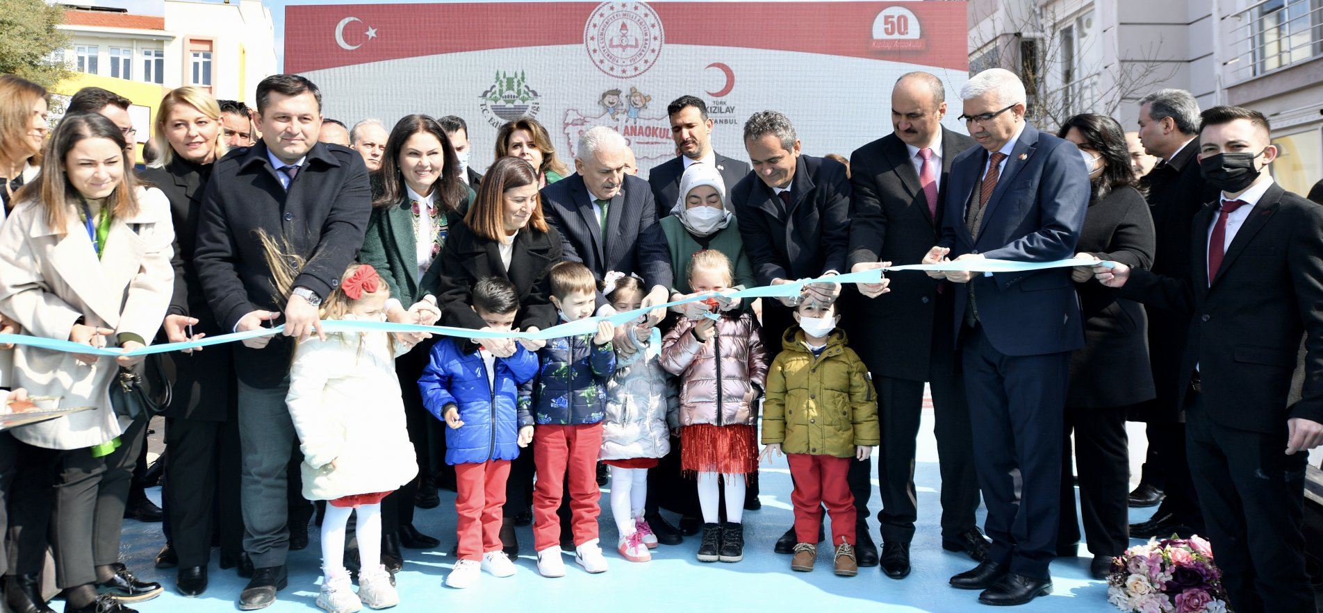 BAKAN ÖZER, EDİRNE'DE ANAOKULU AÇILIŞINA KATILDI