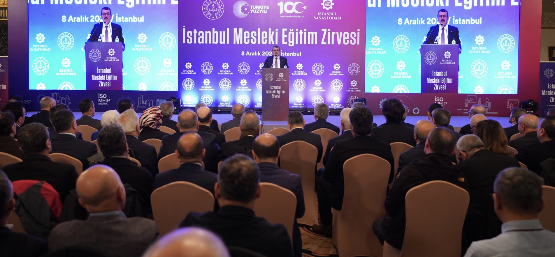 BAKAN YUSUF TEKİN, İSTANBUL MESLEKİ EĞİTİM ZİRVESİ'NE KATILDI